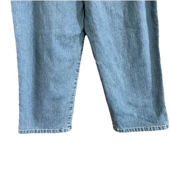 Womens Gloria Vanderbilt Capri Denim Jeans Light Wash Size 6 Meas 26x20 Slits - Picture 7 of 14